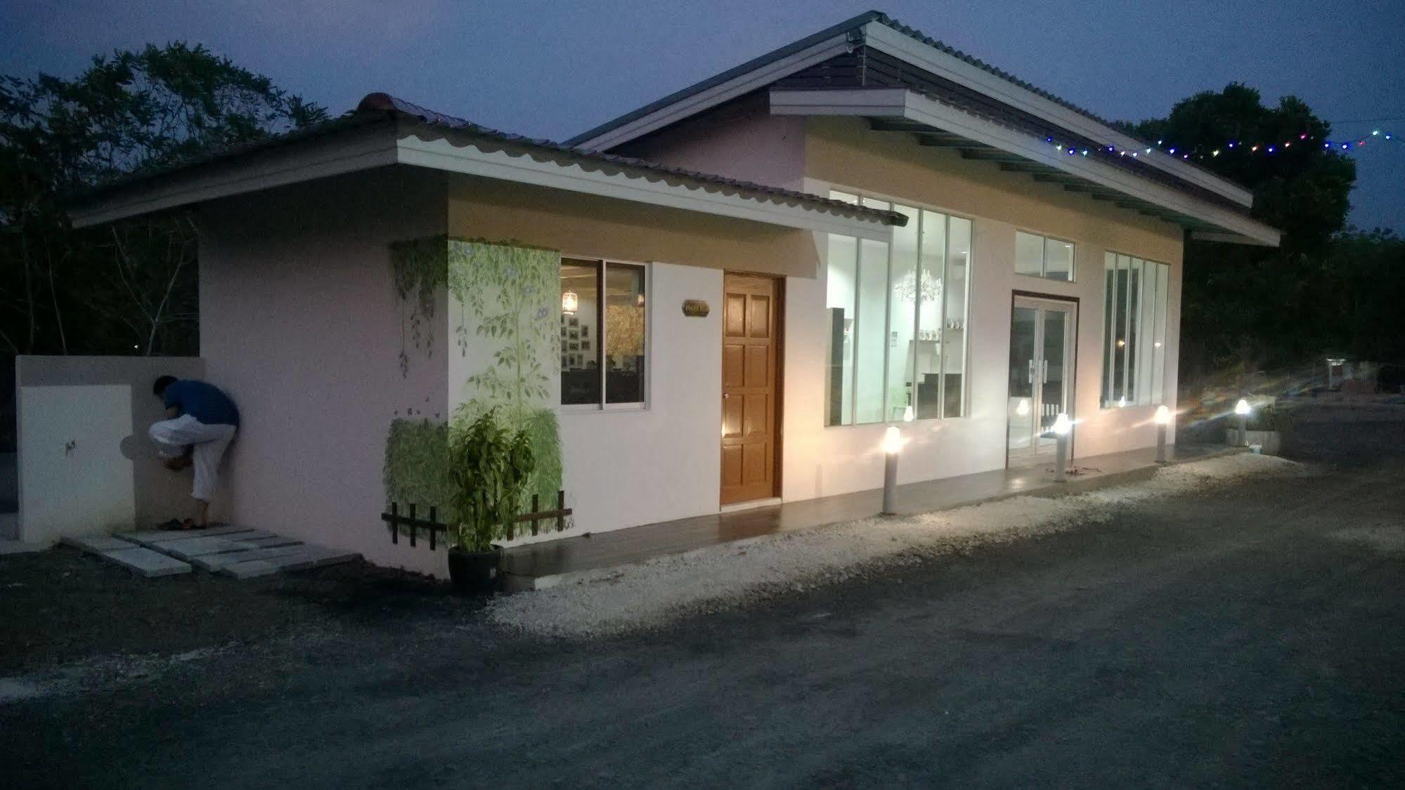 Oyo 44124 De Langkawi Resort And Convertion Centre Ayer Hangat المظهر الخارجي الصورة